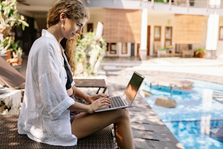 Workation w&nbsp;kamperze: Efektywna praca podczas podróży