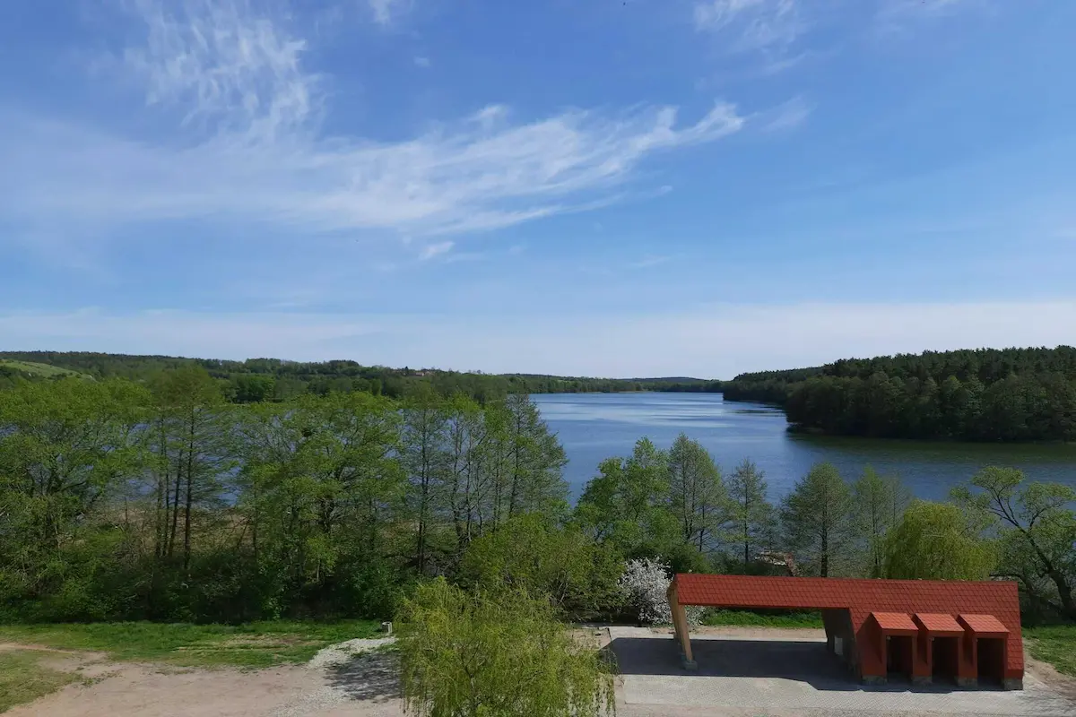 trasa kamperem po Polsce widok na jezioro Czos, Mrągowo