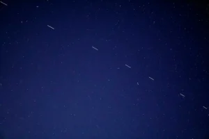 Read more about the article Internet satelitarny w&nbsp;kamperze: Mobilność bez&nbsp;granic